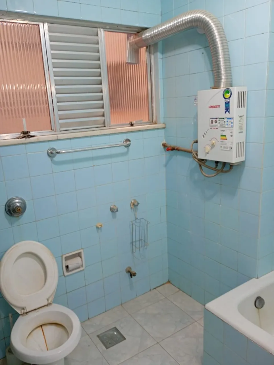 Unfurnished 2-bedroom apartment with 2 bathrooms — photo 12