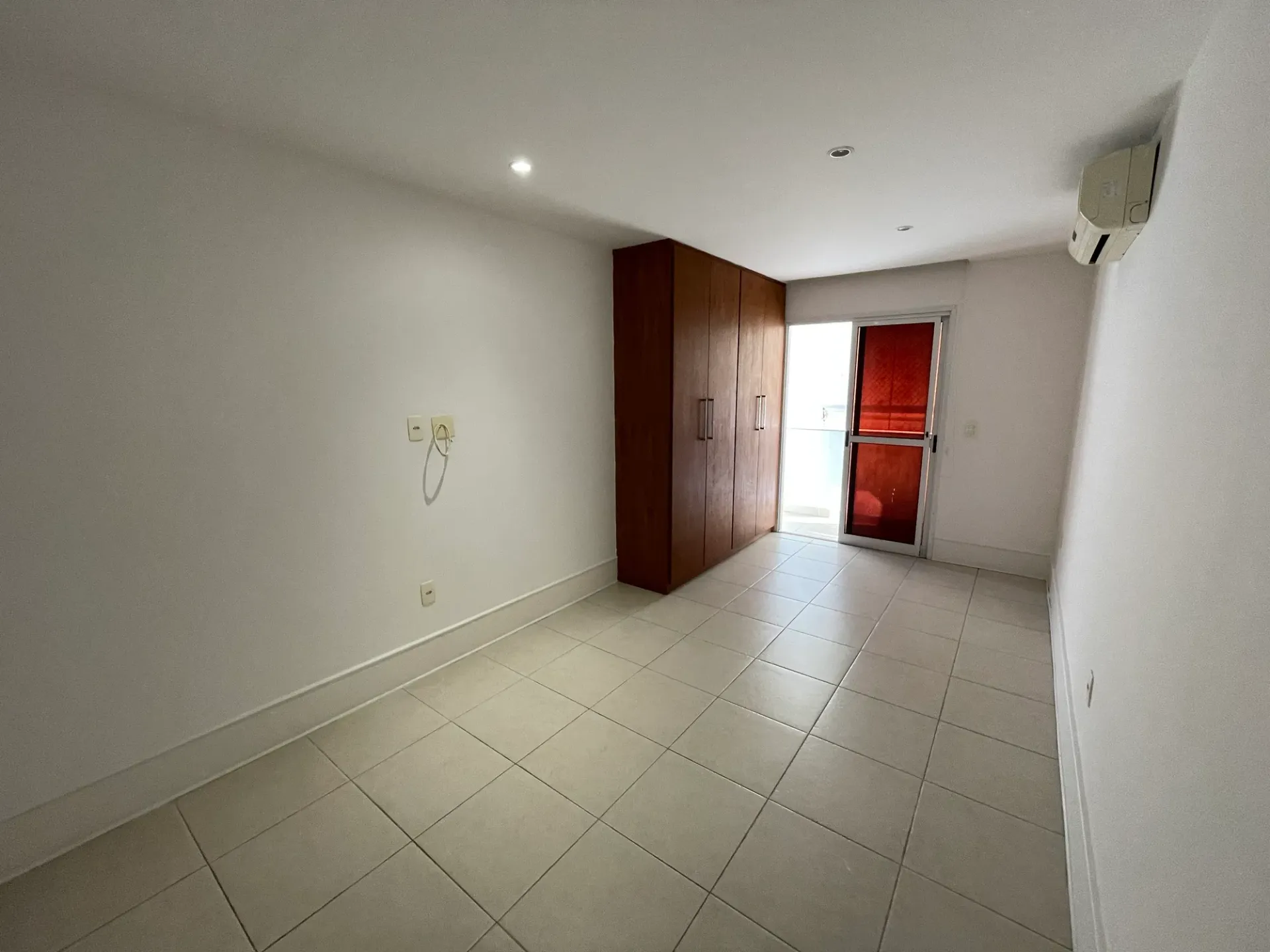 Cobertura com 4 quartos e cozinha com fogão a gás — photo 30