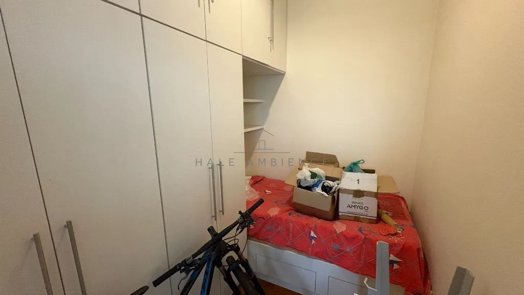 4-bedroom apartment with 4 bathrooms and 350 m² — photo 28