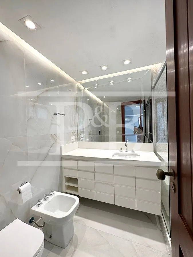 Apartamento com 4 dormitórios, 4 banheiros e varanda — photo 19