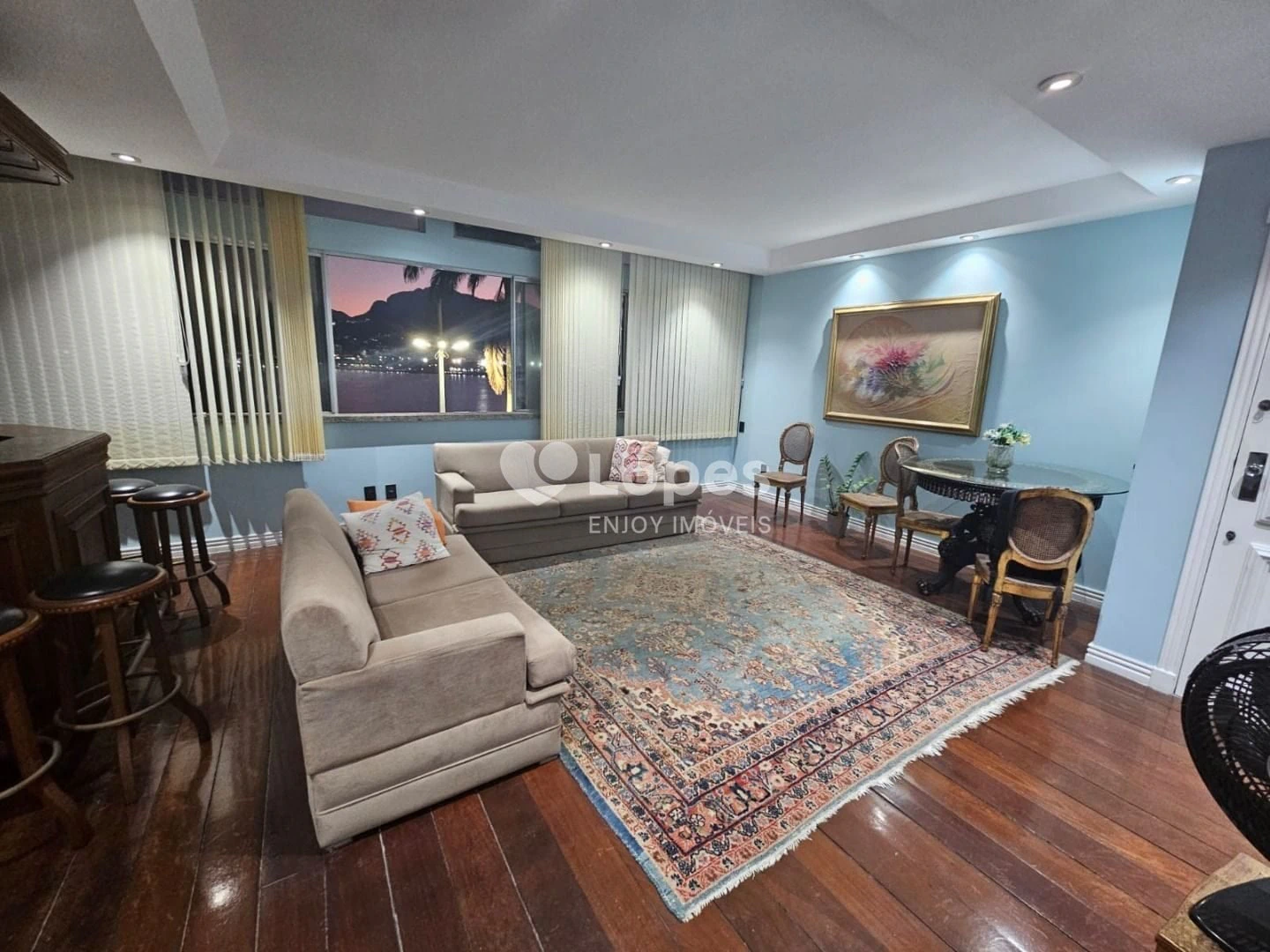 134 m² apartment with 2 bedrooms and 1 en-suite — photo 3
