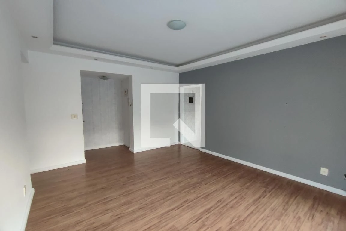 Apartamento para locação com 2 quartos e varanda — photo 3