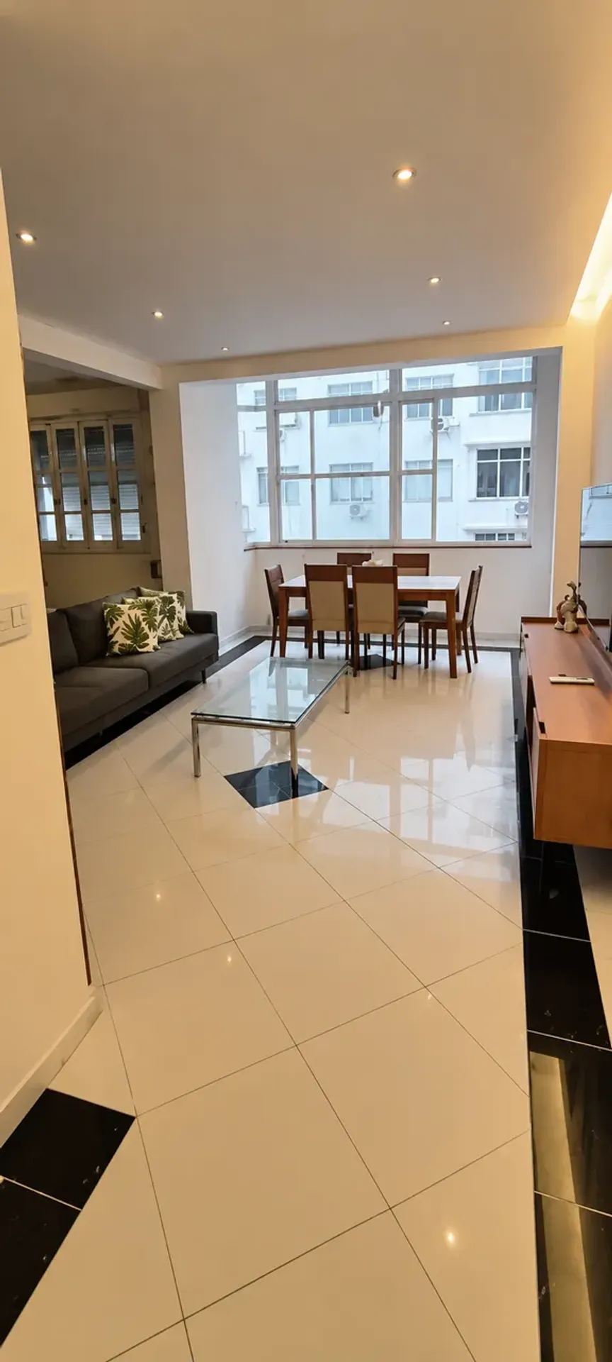 Furnished apartment, 120 m², with a home office
