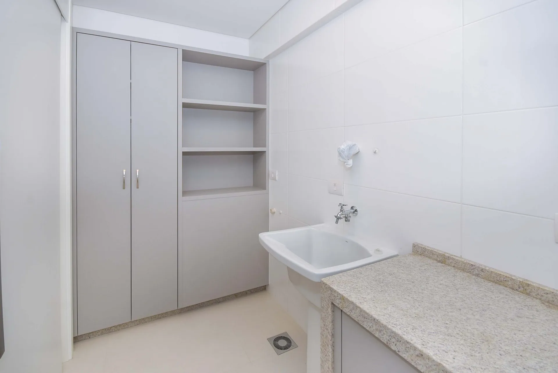 3-bedroom apartment with 182 m² and 2 parking spaces — photo 18