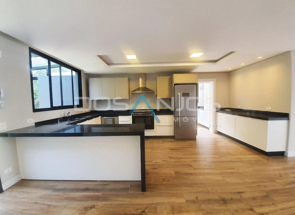 Дом 634 м²: 4 спальни, 3 ванные комнаты — photo 5