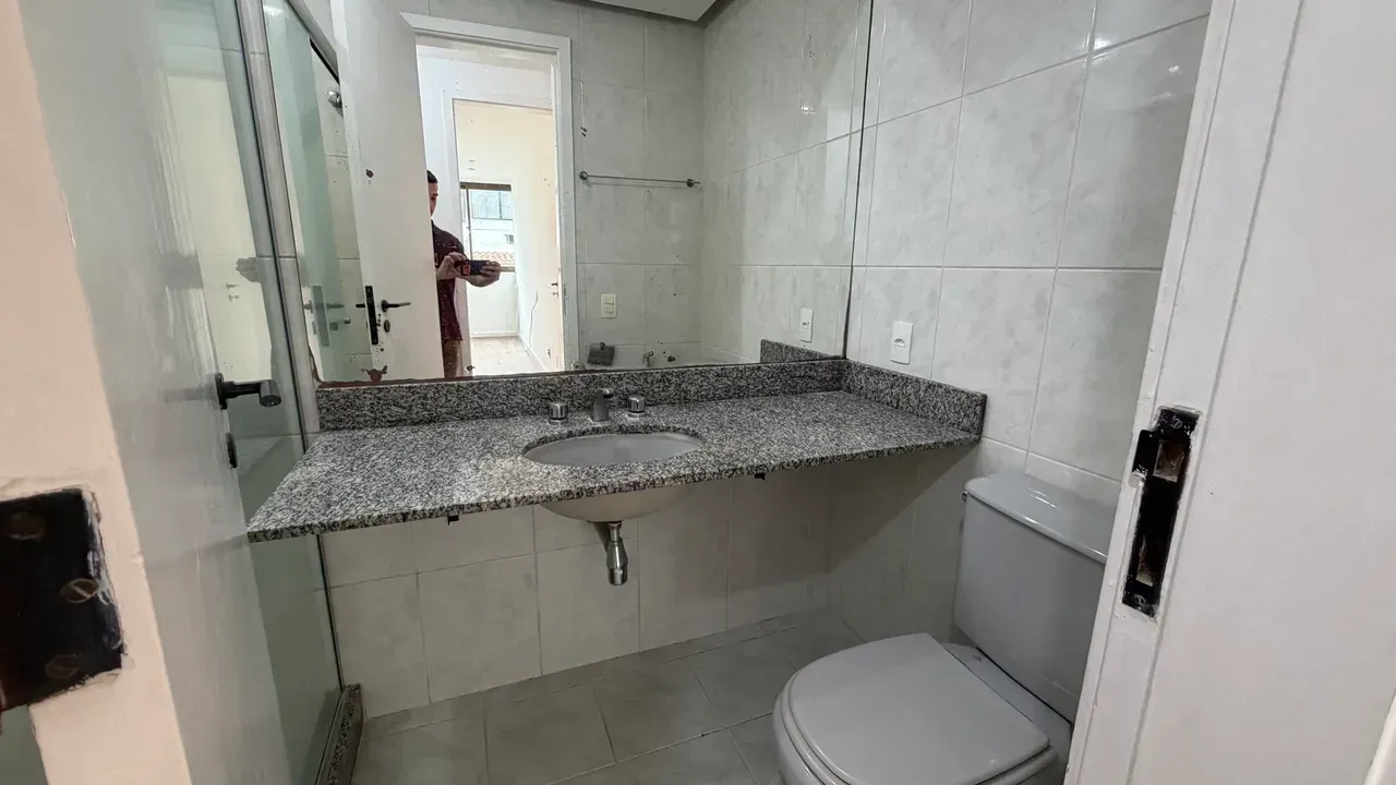 Квартира з 3 спальнями, окремою кухнею та 3 місцями паркування — photo 2