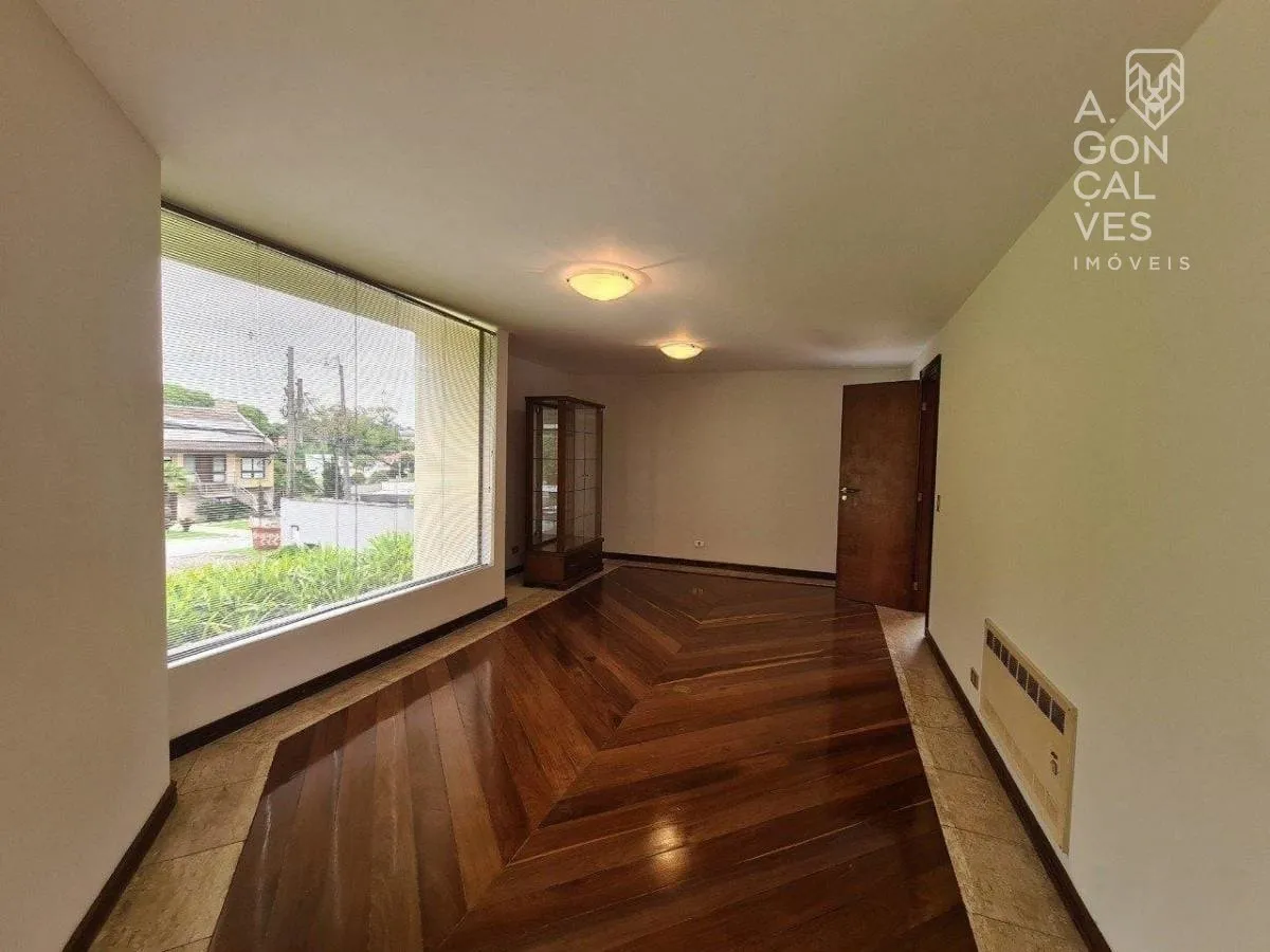 Furnished house with 3 bedrooms, 1000 m² and 4 parking spots — photo 7