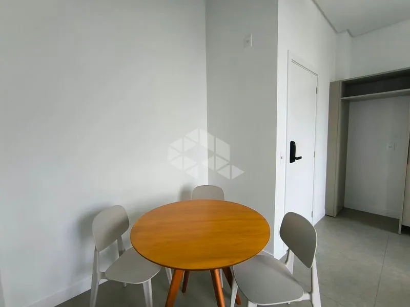 2-bedroom apartment with a washing machine — photo 11