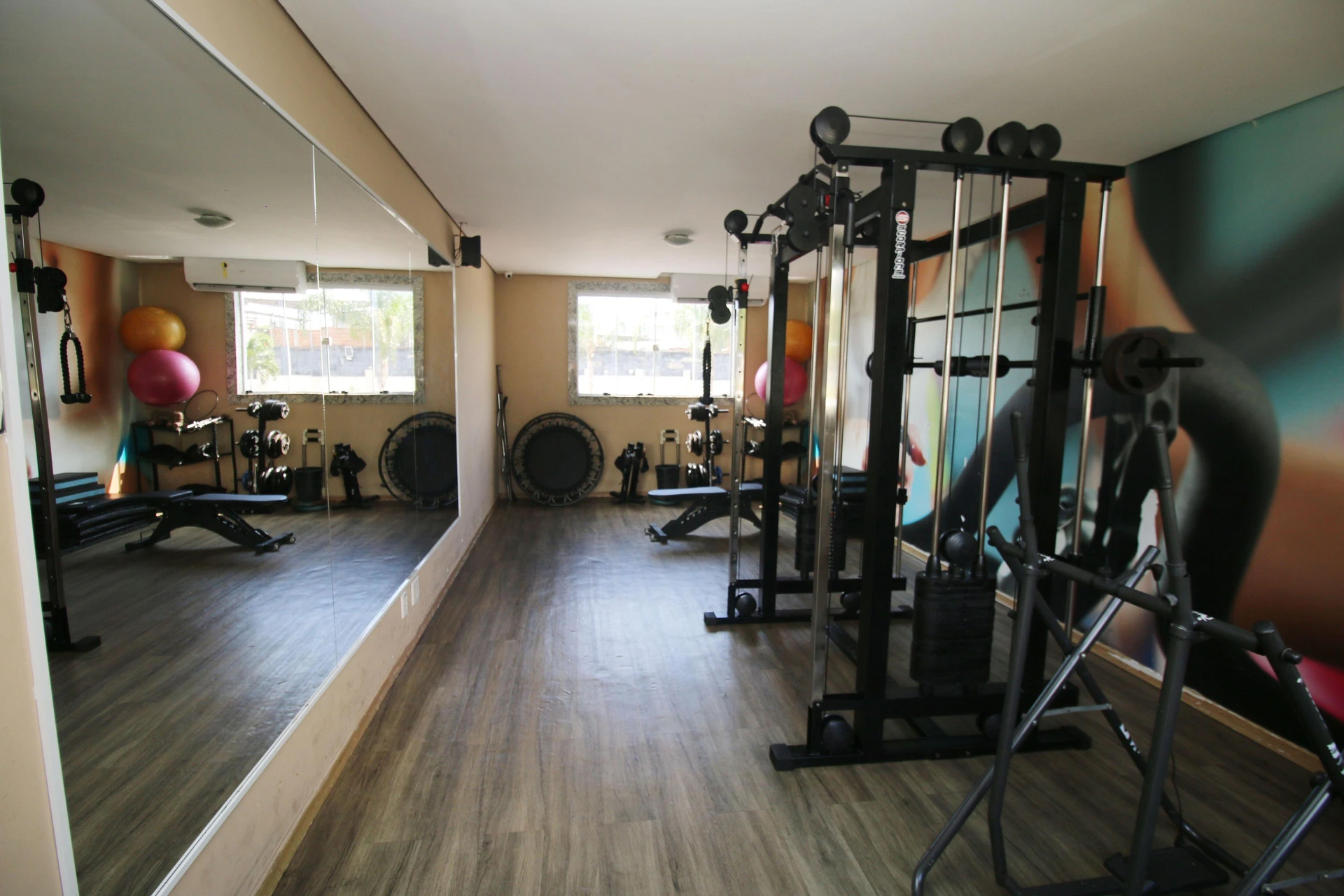 Apartamento de 2 quartos em condomínio com academia — photo 34