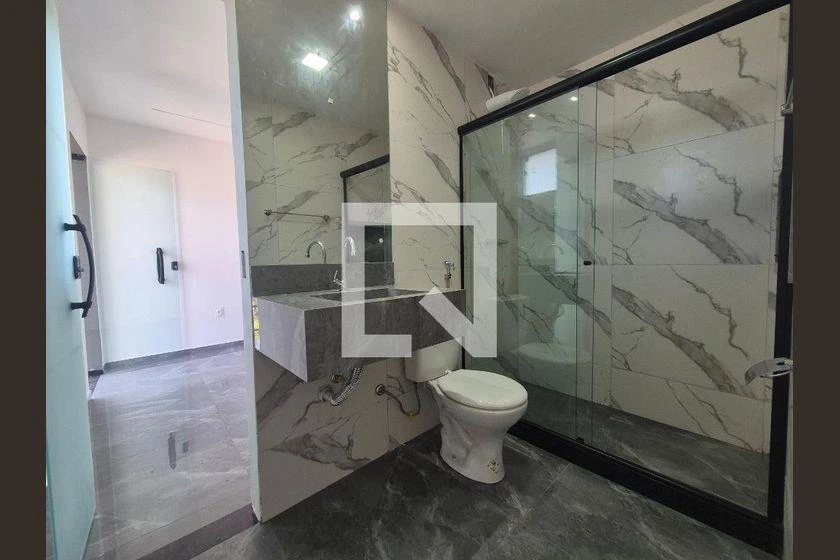 House, 400 m², with a washing machine — photo 39