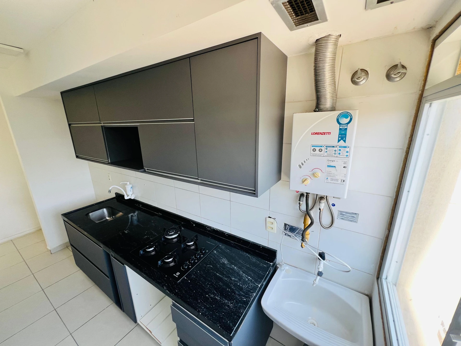Мебльована квартира з 2 спальнями та басейном у комплексі — photo 3