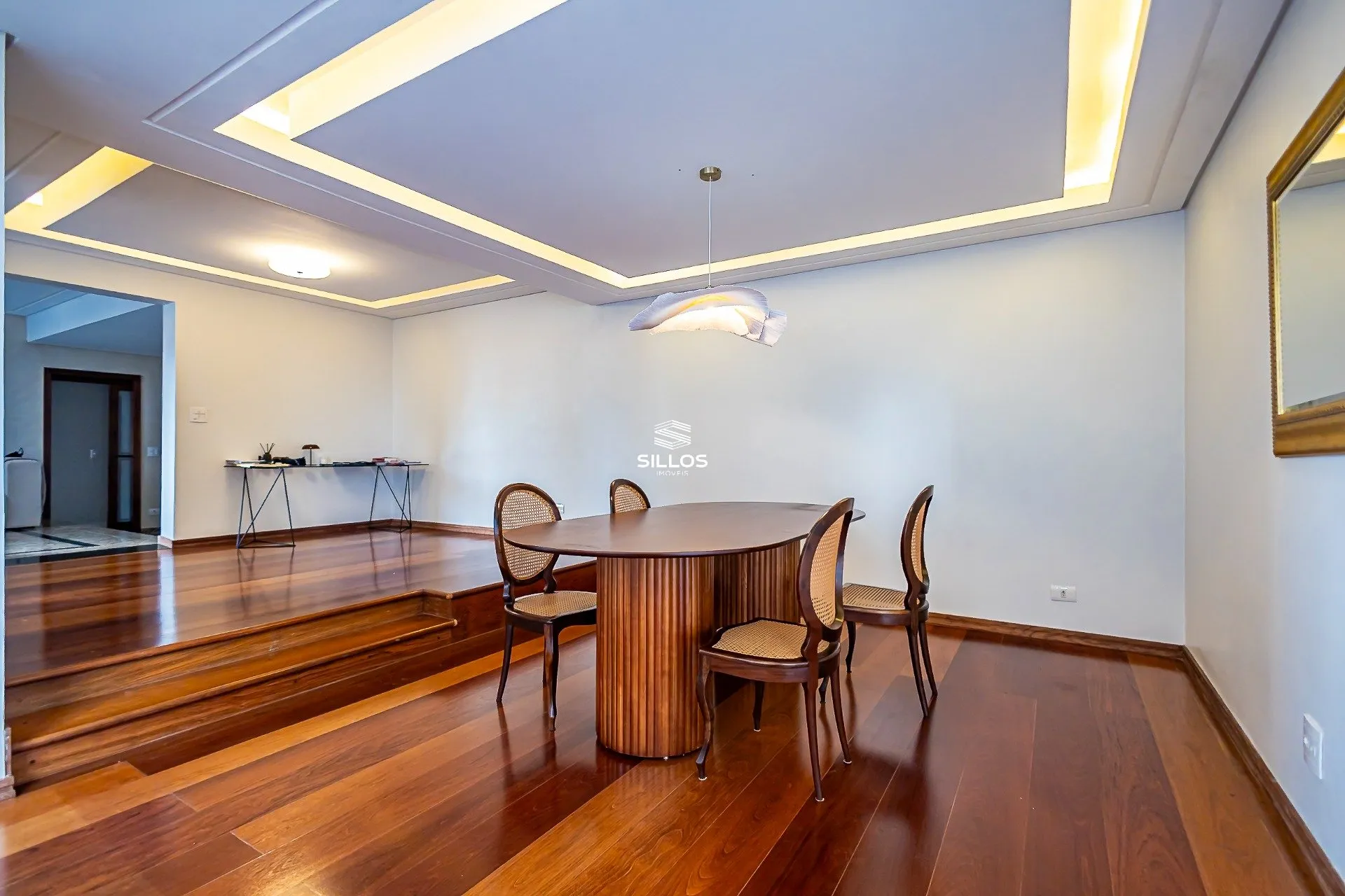 Apartamento de 241 m² con 4 dormitorios y cocina abierta — photo 4