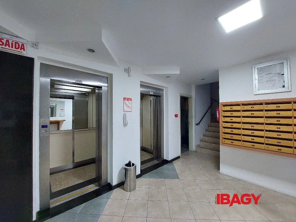 Apartamento de 1 dormitório com área de serviço e 35 m² — photo 13