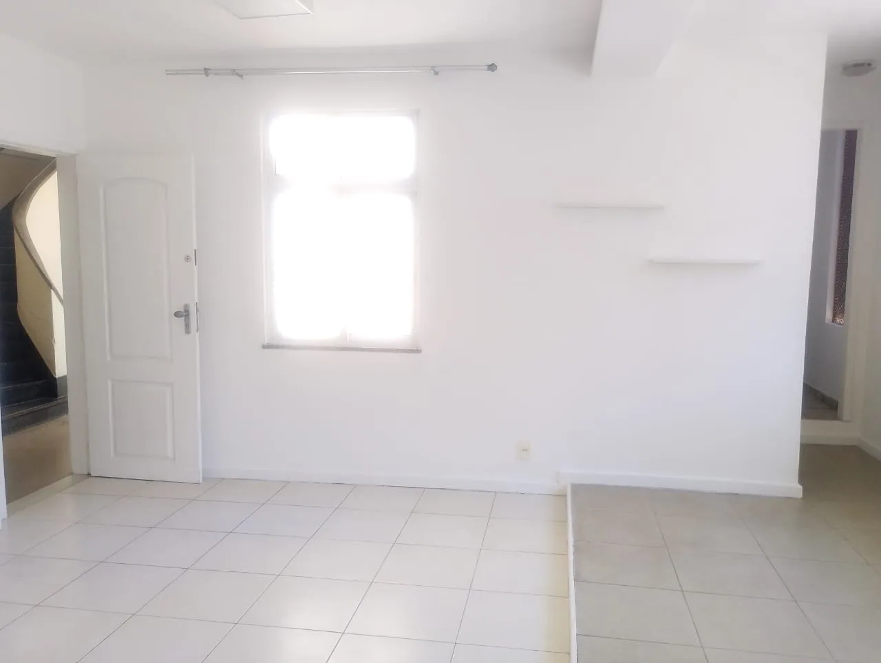 Apartamento com cozinha fechada e 3 quartos — photo 3