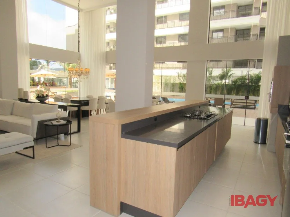 2-bedroom apartment in a building with a sauna — photo 14