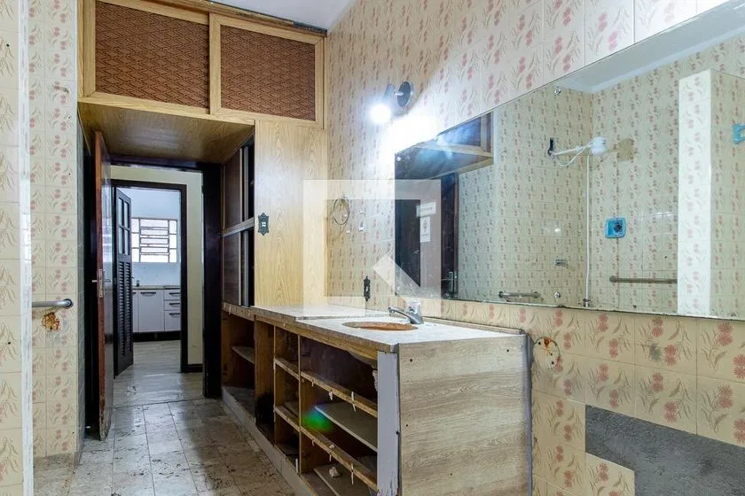 Casa sem mobília de 700 m² com 7 quartos e 6 banheiros — photo 24