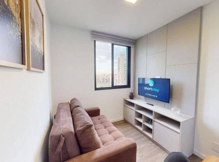 Furnished 1-bedroom apartment with compact kitchenette