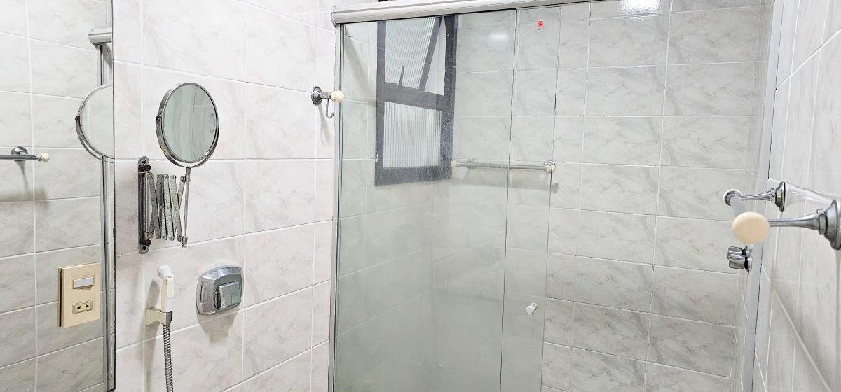 197 m² furnished apartment with 3 bedrooms and 2 parking spaces — photo 16