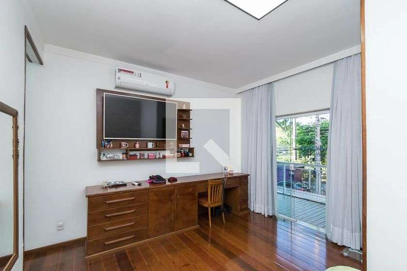 Casa de 400 m² com 4 suítes e 6 banheiros — photo 16