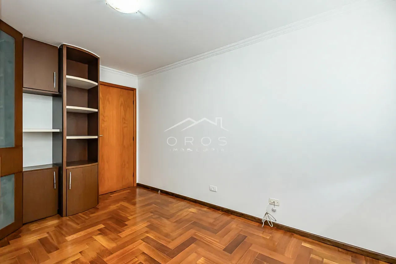 House, 200 m², with a washing machine — photo 26