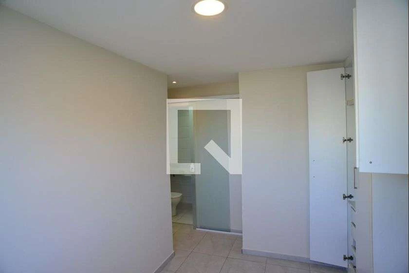 65 m² apartment with 2 bedrooms and a balcony — photo 18