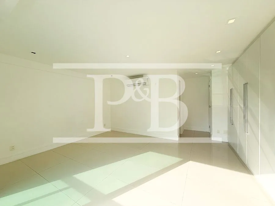 4-bedroom apartment, all with their own bathrooms, 289 m² — photo 3