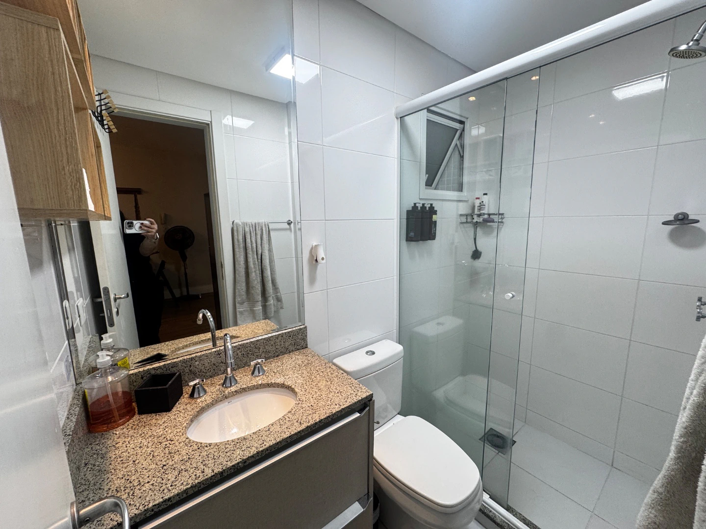 Furnished apartment, 43 m², with a glass-enclosed balcony — photo 7