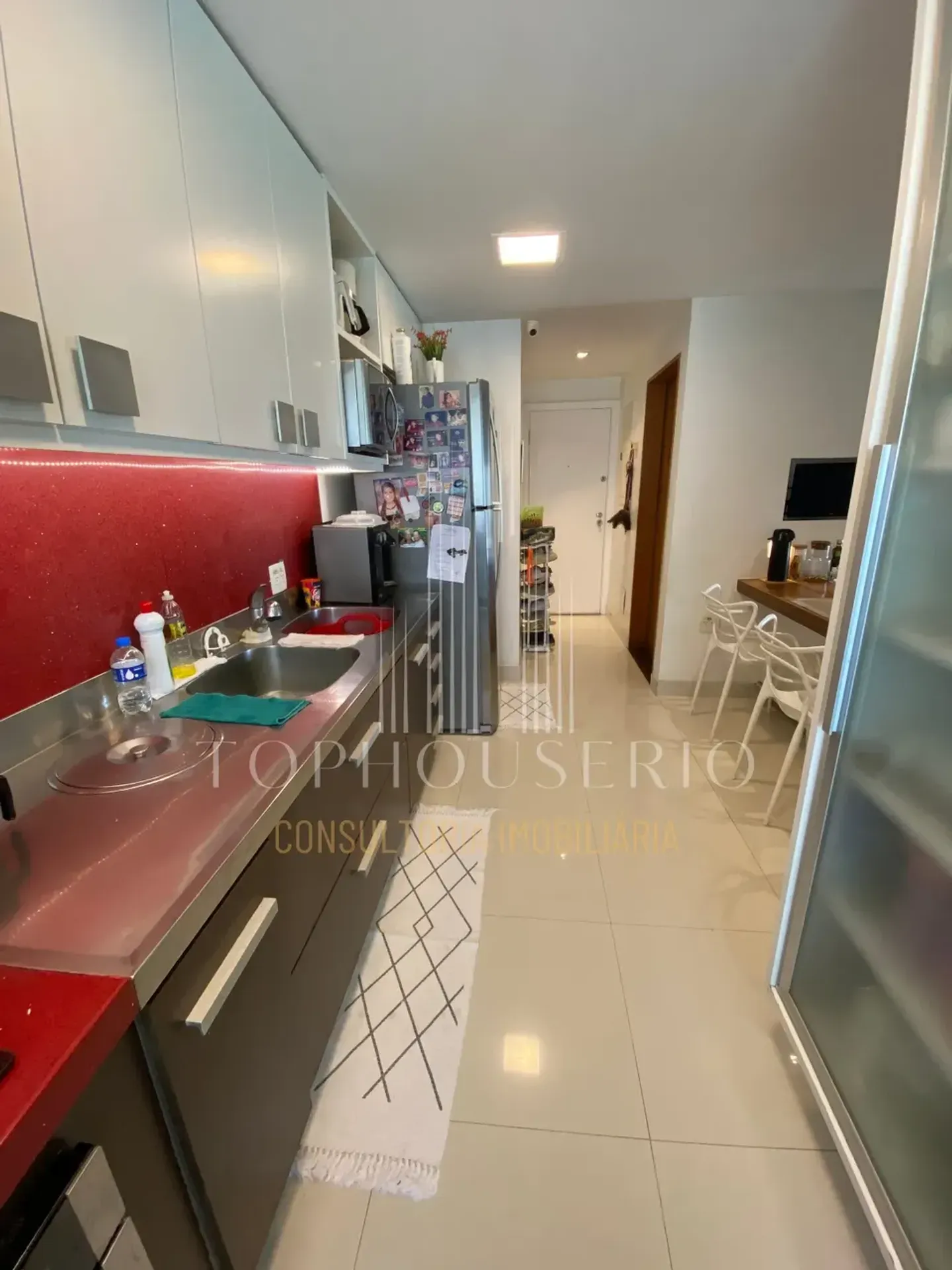 Furnished penthouse with 3 bedrooms and 4 bathrooms — photo 30