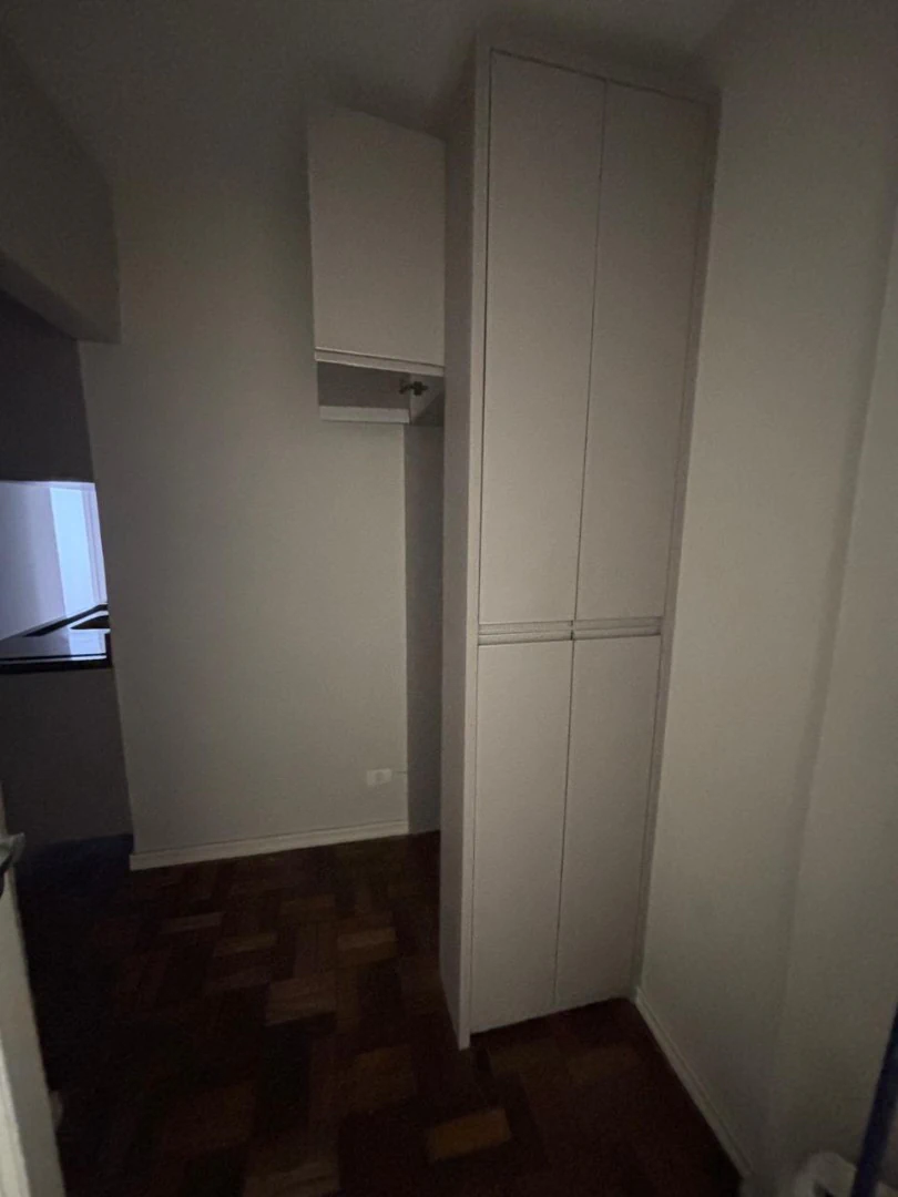 Apartamento com piso de madeira ou laminado, Parolin — photo 13