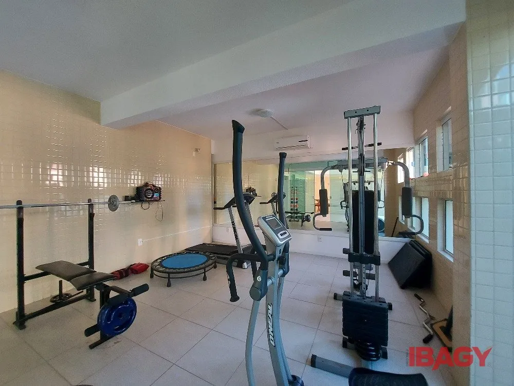 Furnished apartment, 73 m², with a grill on the balcony — photo 42