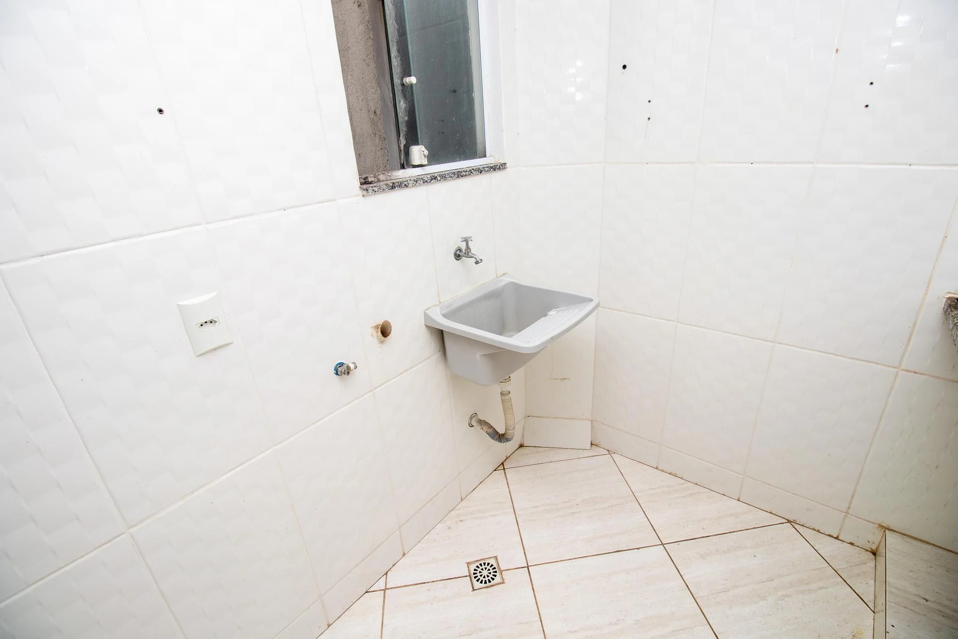 Studio sem mobília com 1 quarto e box de vidro — photo 9
