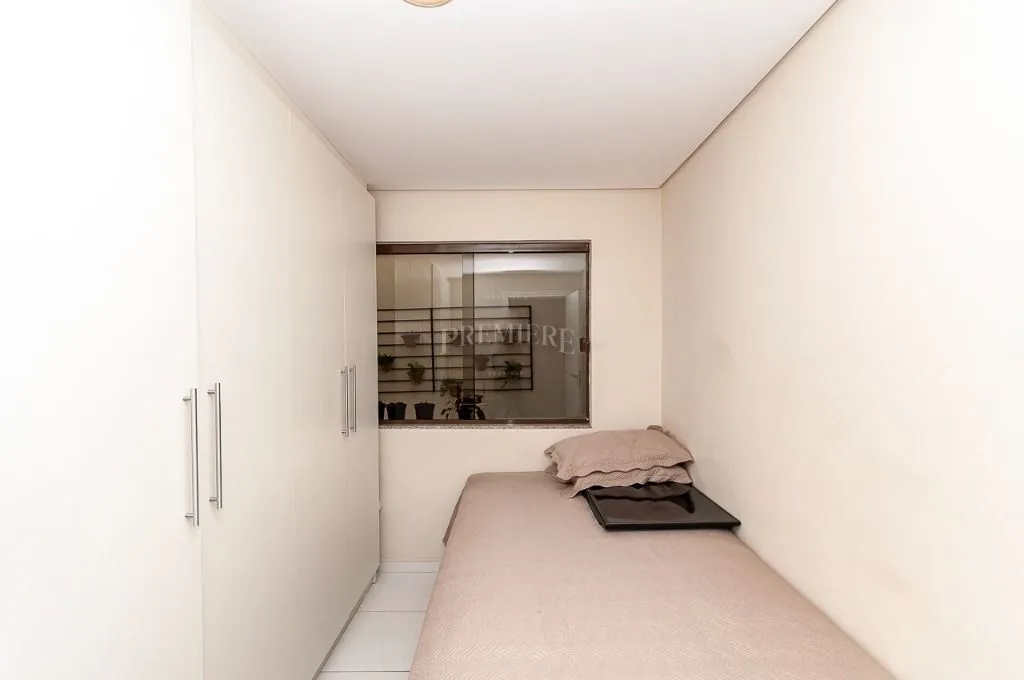 Furnished house with 4 bedrooms across 1167 m² and 8 spots — photo 63