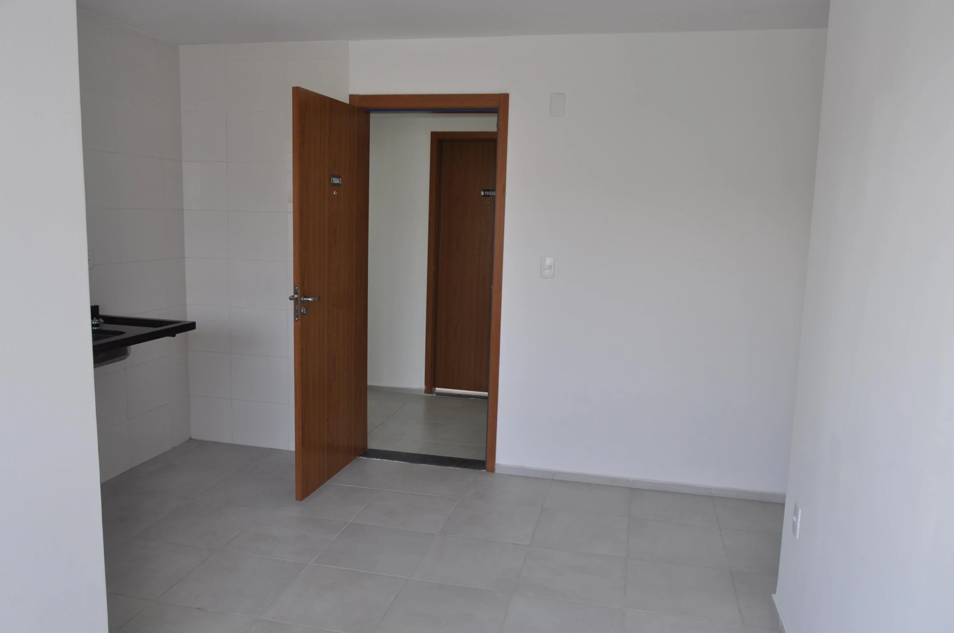 Mountain view in a 2-bedroom apartment, 42 m² — photo 11
