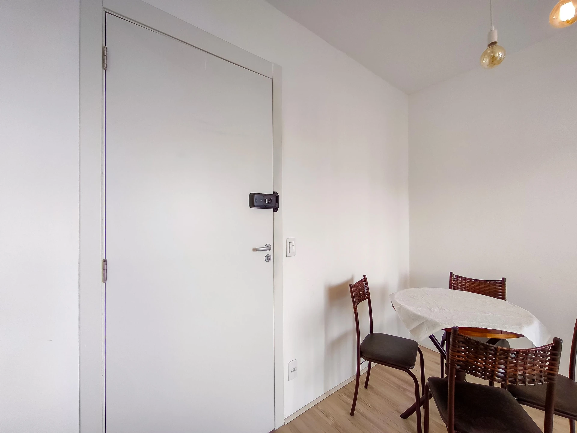 Apartamento mobiliado de 2 quartos em condomínio com sauna — photo 53