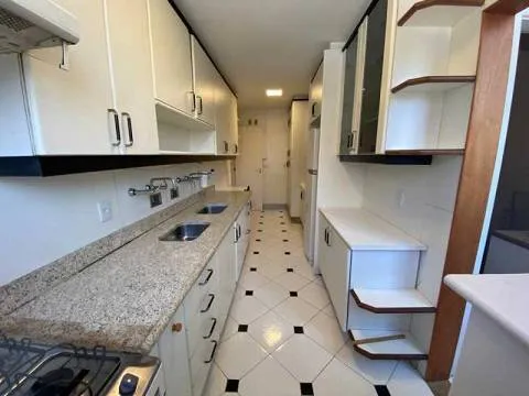 Furnished apartment with 3 bedrooms and 4 bathrooms — photo 3