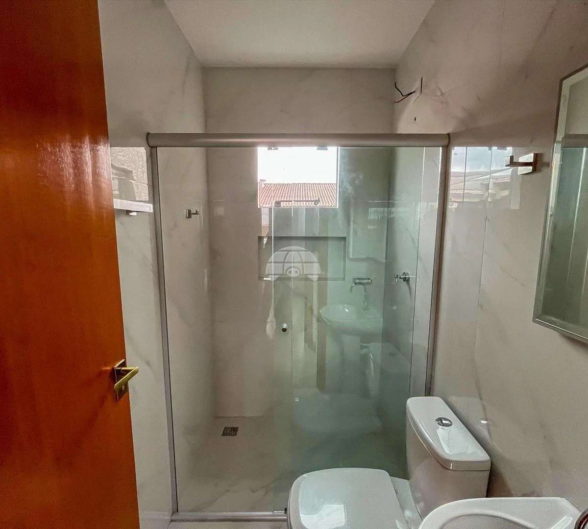 House with 2 bedrooms and a glassed-in balcony — photo 20