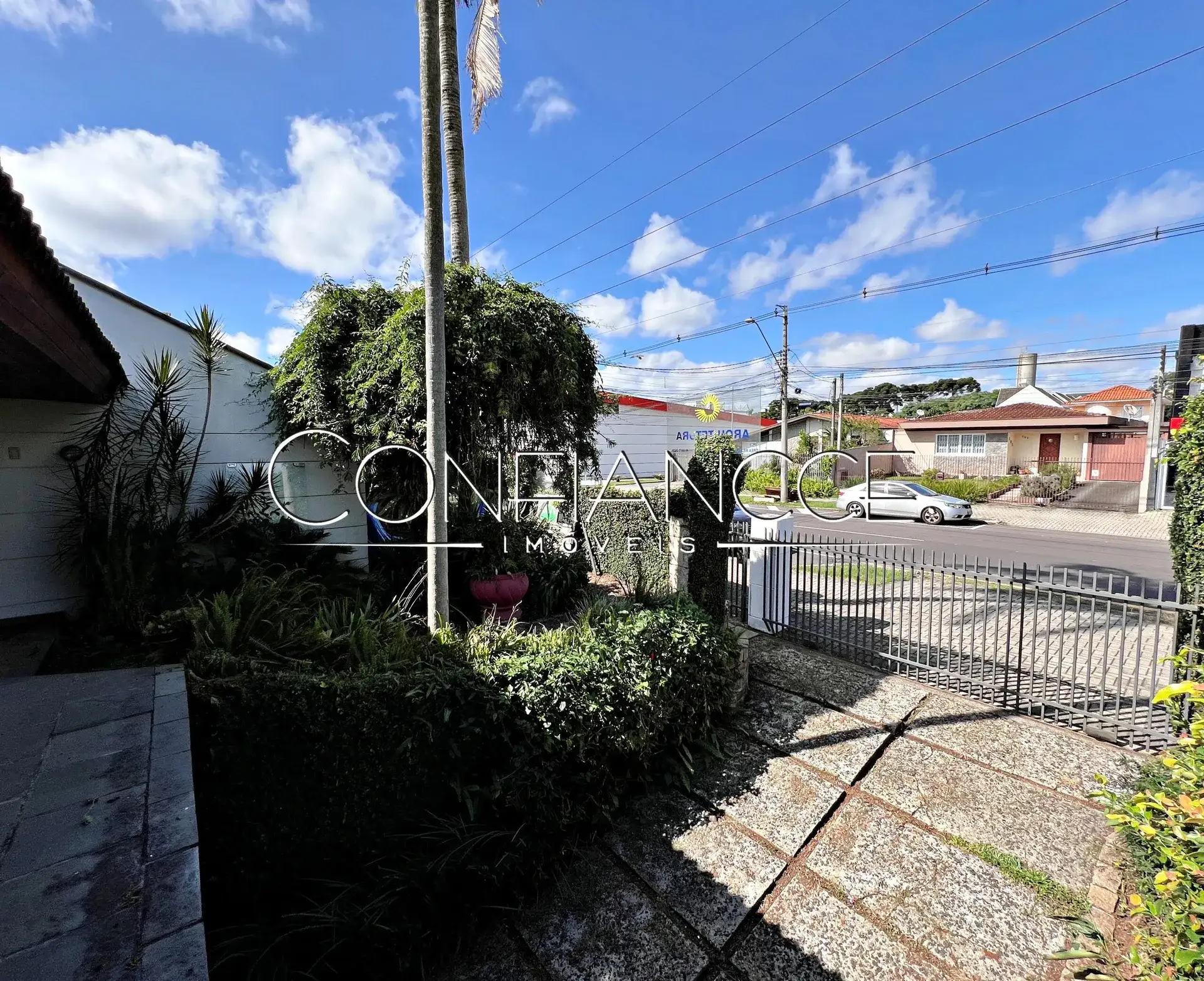 5-bedroom house with 1 suite, 4 parking spaces, 460 m² — photo 32