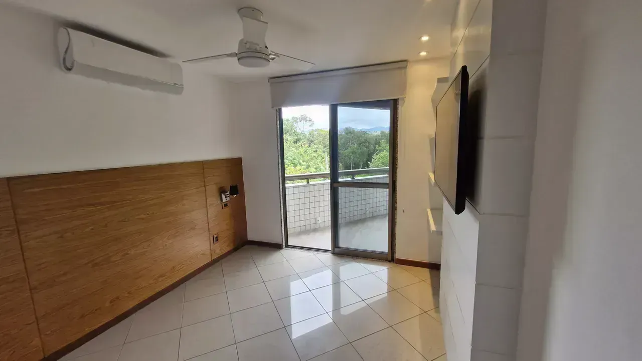 Apartment with a closed kitchen and 3 bedrooms — photo 3