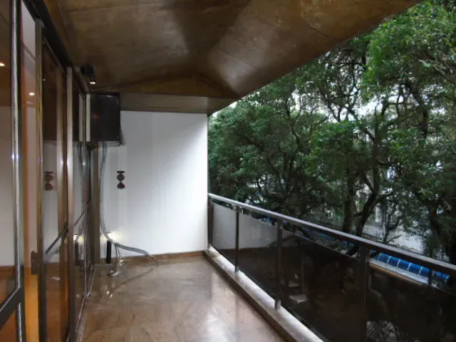 Rental apartment with 3 bedrooms, 2 baths and 133 m² — photo 2