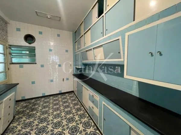 Apartment with 3 bedrooms and 1 bathroom, no parking — photo 2