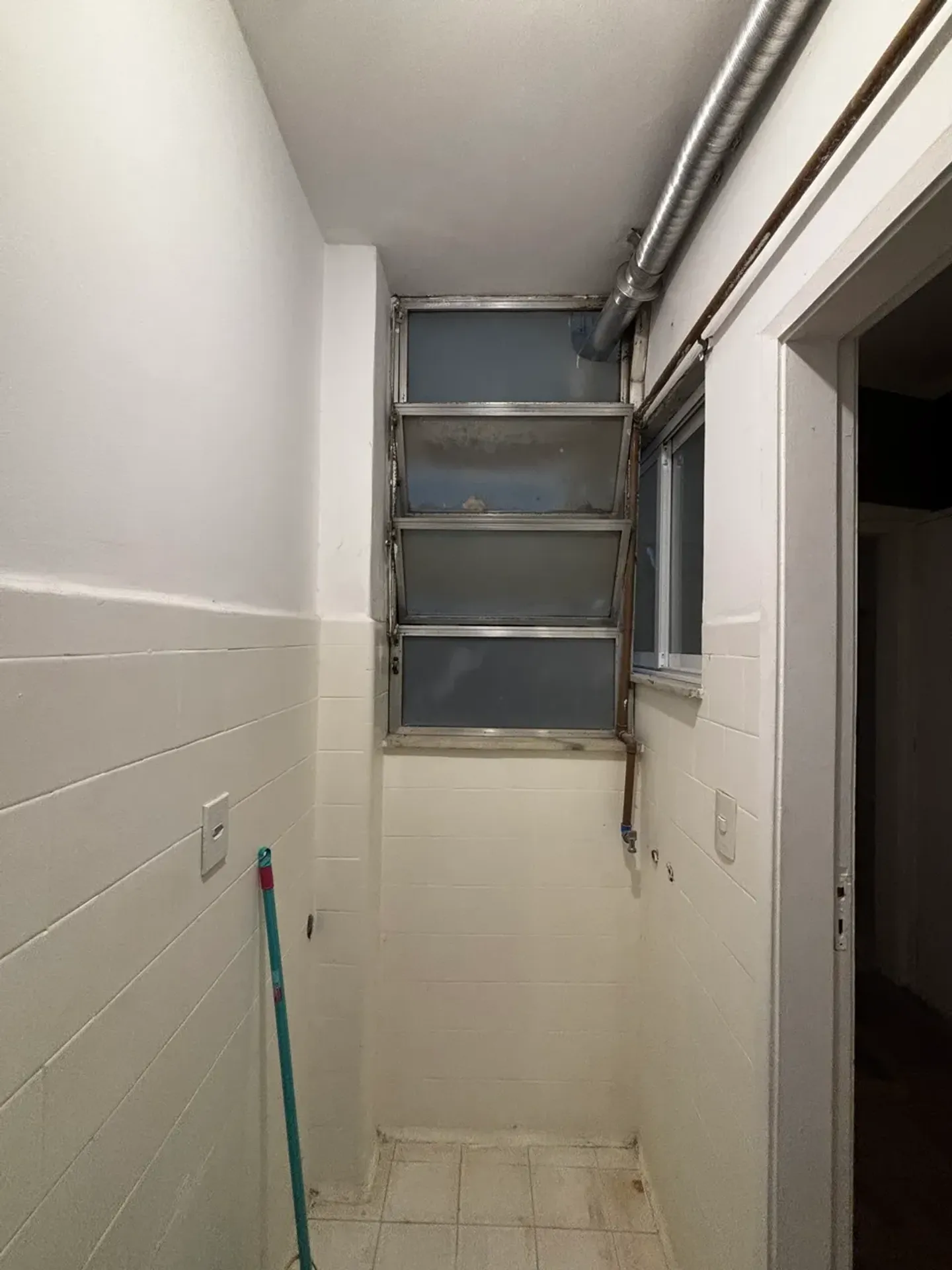 Mountain view in a 2-bedroom apartment, 60 m² — photo 37