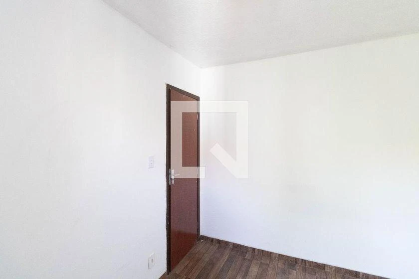 Home office in a 2-bedroom apartment, 32 m² — photo 19