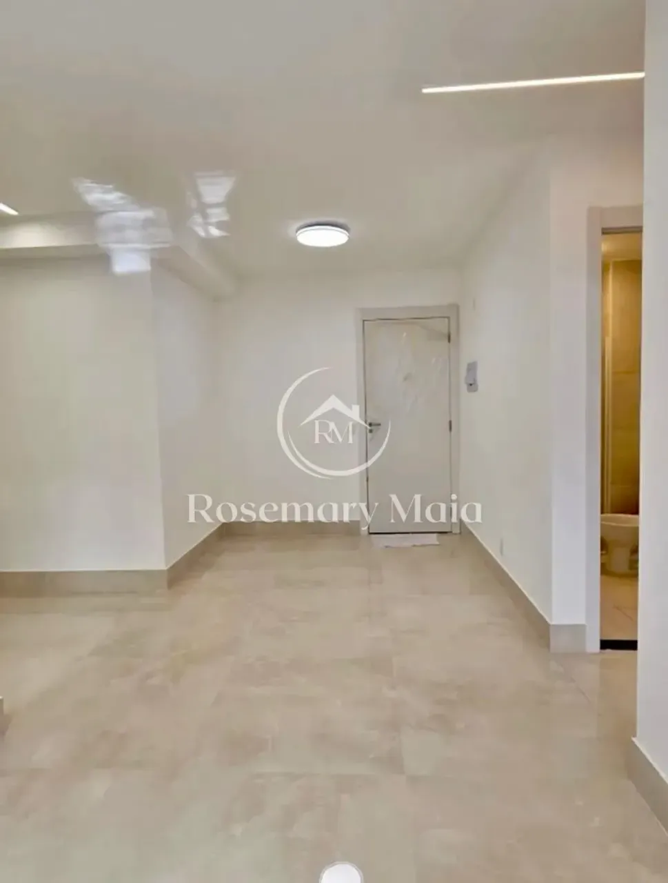 2-bedroom apartment with 1 parking space and 1 bath — photo 12