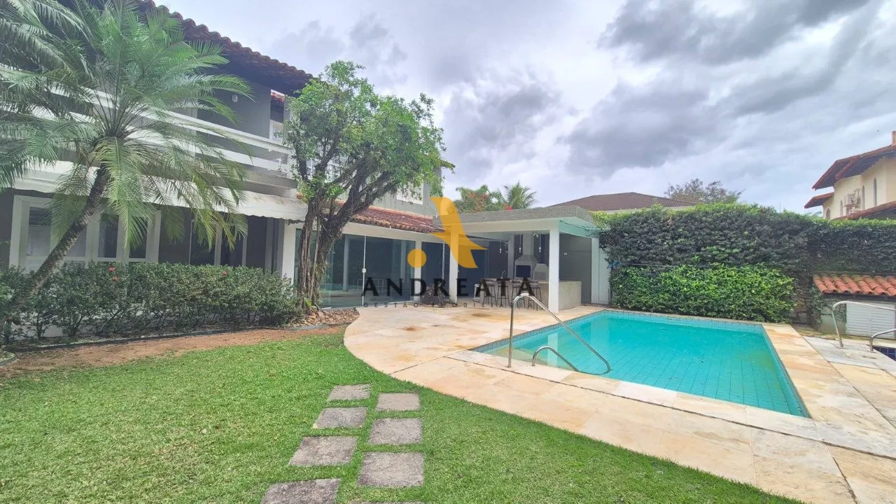 Unfurnished house with 5 bedrooms and 647 m² balcony — photo 6