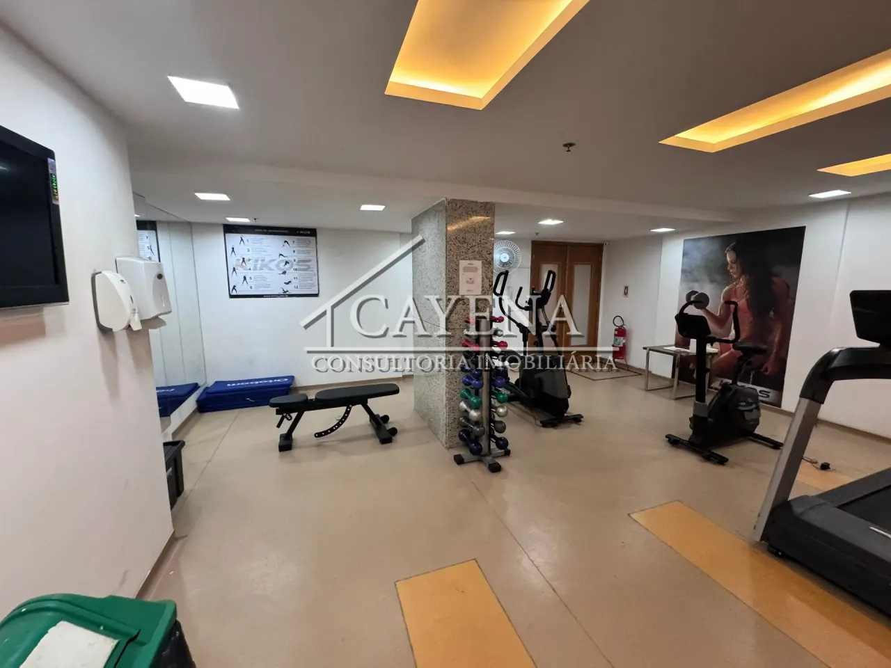 Furnished 1-bedroom apartment with open-plan kitchen — photo 14