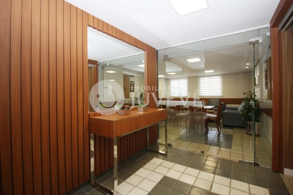 Apartment, 93 m², with a glass-enclosed balcony — photo 35