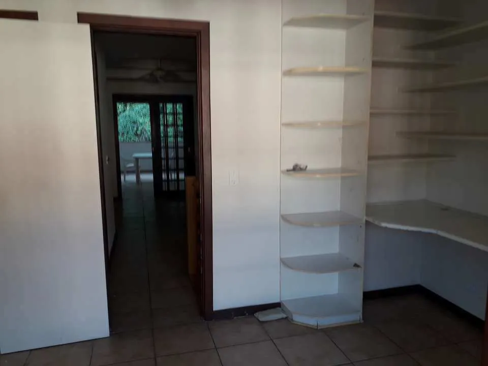 Condo house with 3 bedrooms, 5 bathrooms and 3 parking spots — photo 41