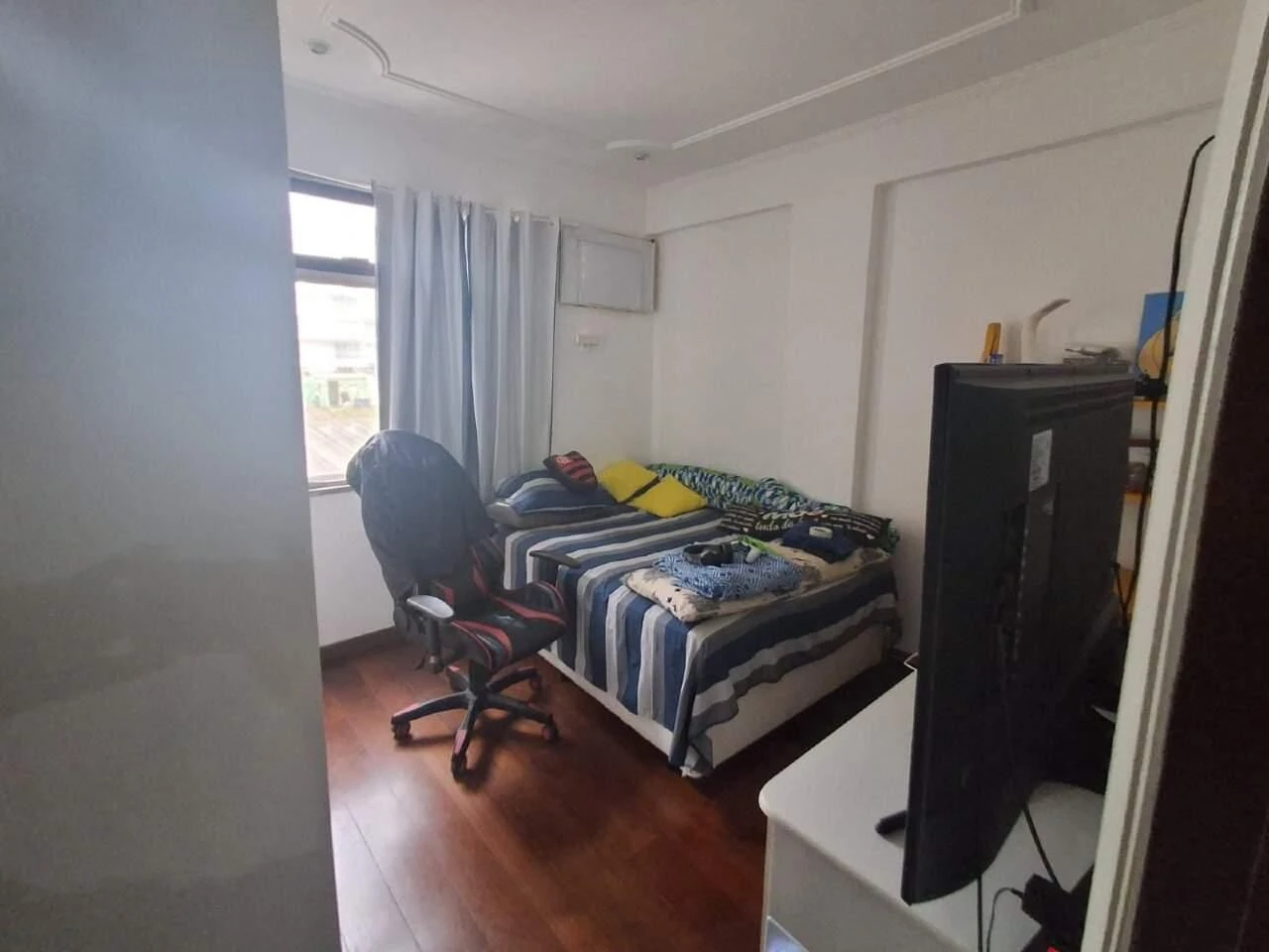 Washing machine in a 3-bedroom apartment, 162 m² — photo 13