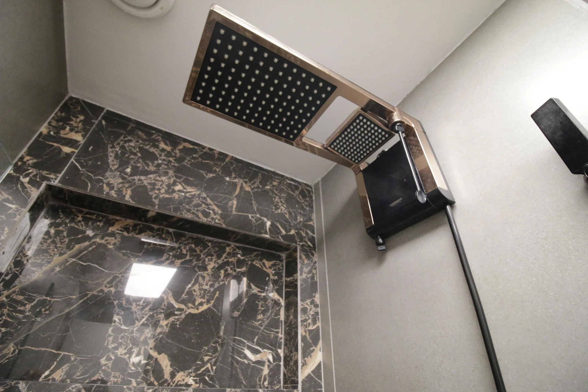 Apartamento mobiliado com 2 quartos e varanda — photo 26