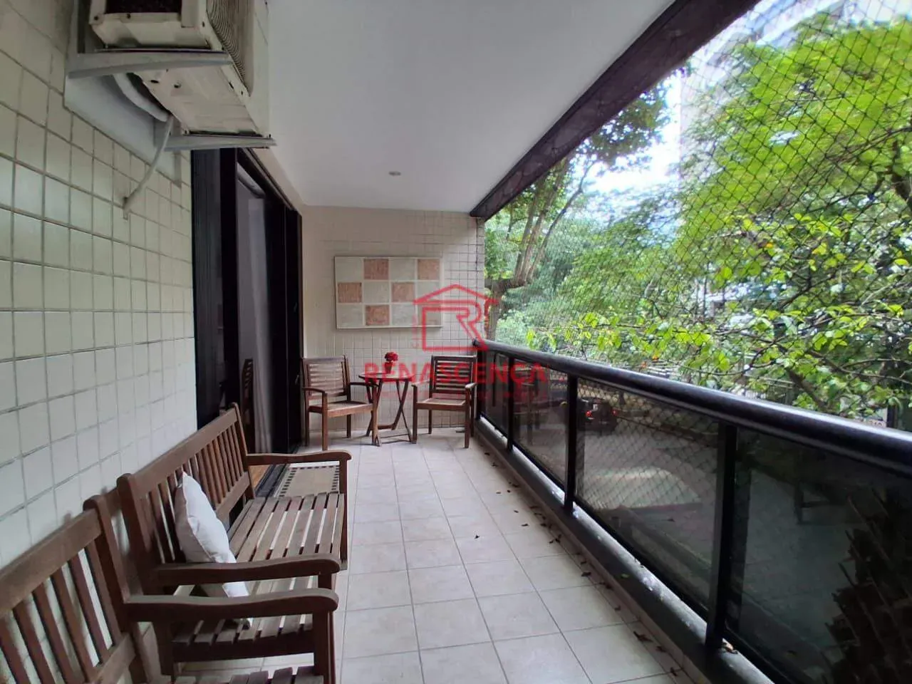 3-bedroom apartment with 3 bathrooms and a balcony — photo 16